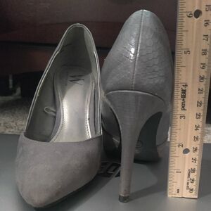 Worthington Women's Taupe Heels
